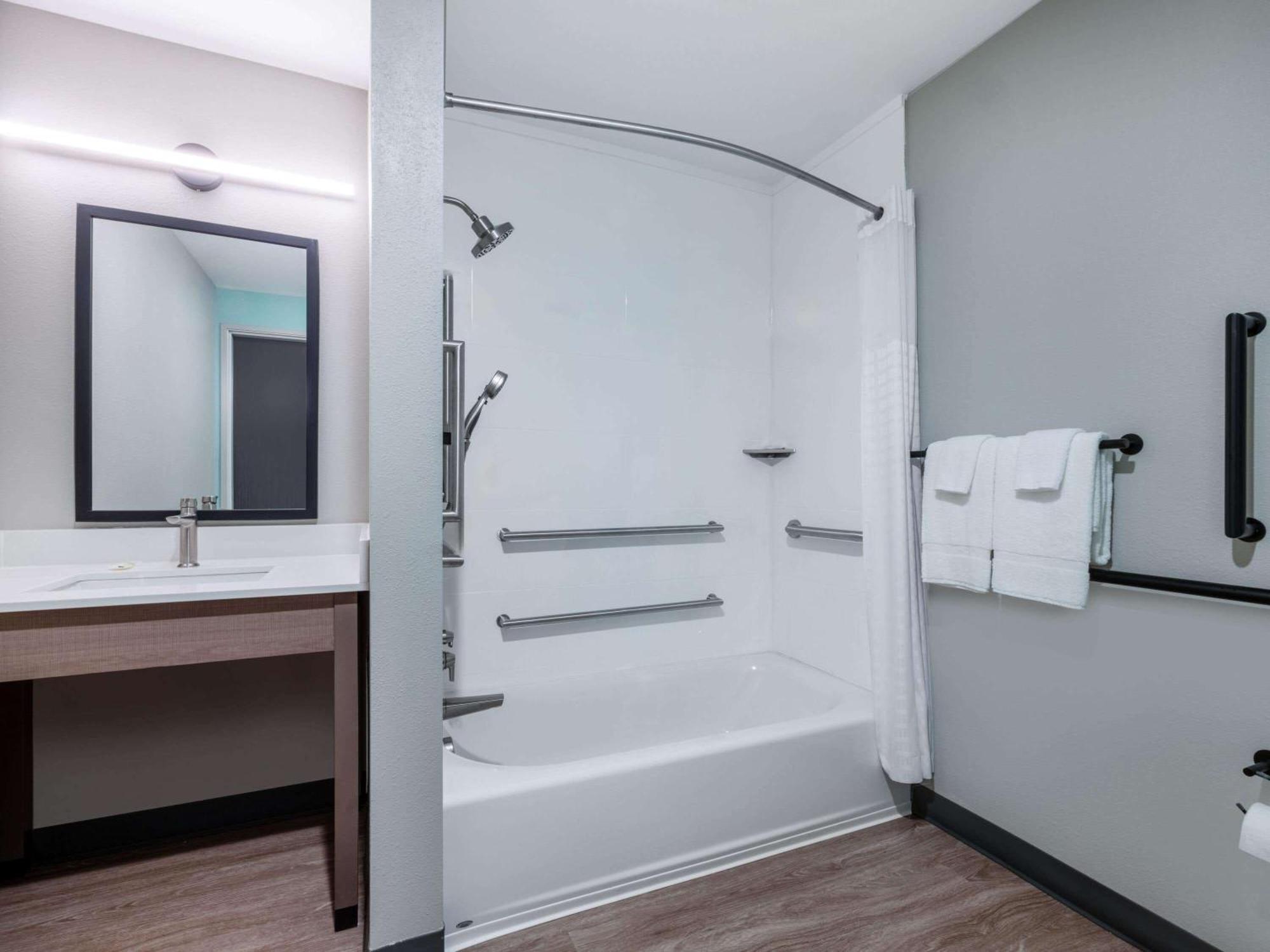 Echo Suites Extended Stay By Wyndham Indianapolis Ameriplex Ngoại thất bức ảnh