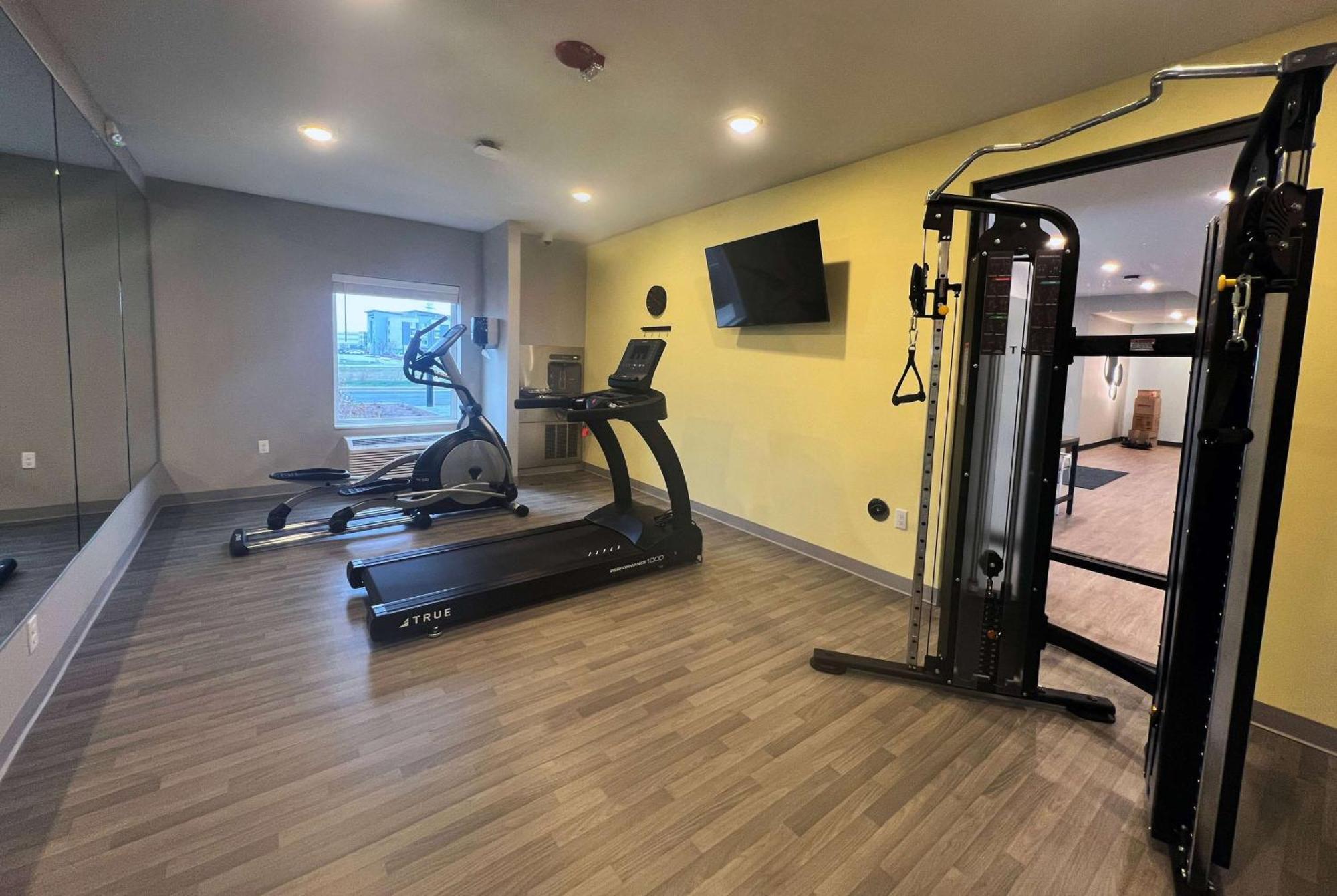Echo Suites Extended Stay By Wyndham Indianapolis Ameriplex Ngoại thất bức ảnh